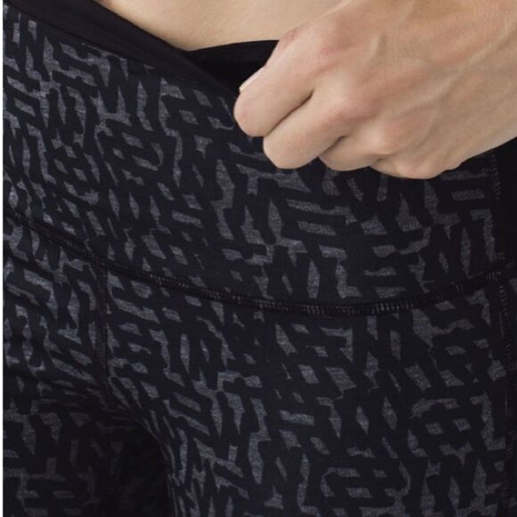 Lululemon running in the city 7/8 tight full on luxtreme size 4 - Picture 7 of 15